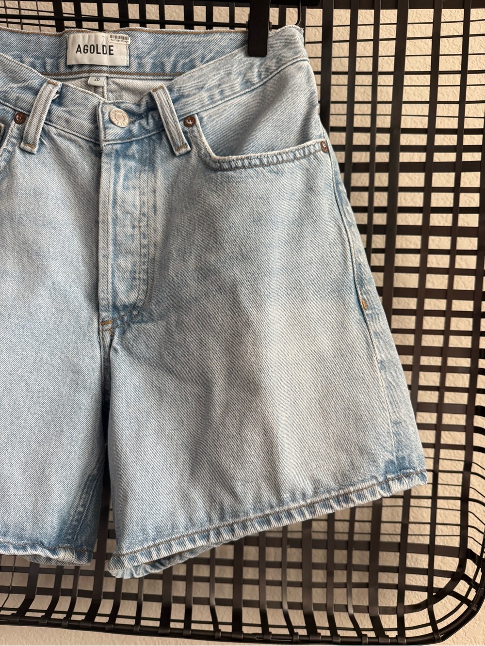 Agolde V waist shorts - Picture 3 of 6
